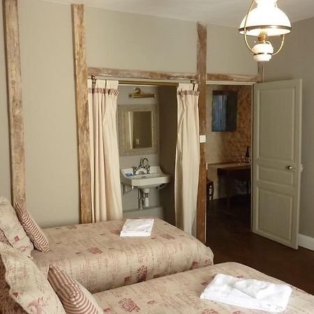 Le Logis Alexandra Bnb La Trimouille 外观 照片
