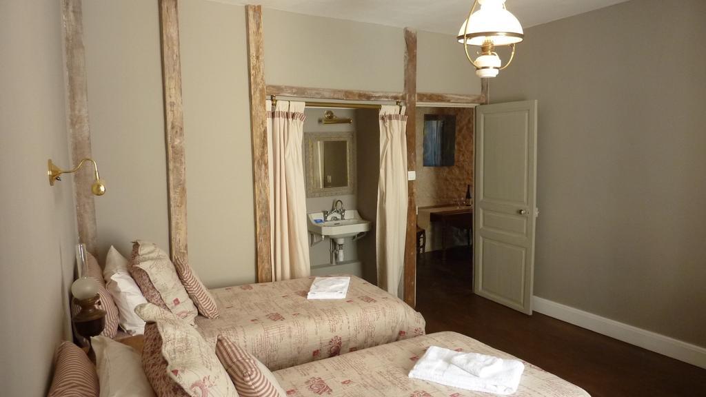 Le Logis Alexandra Bnb La Trimouille 外观 照片
